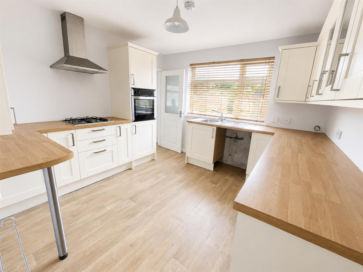 Tyn Y Bonau Road, Pontarddulais, Swansea, SA4 8RZ